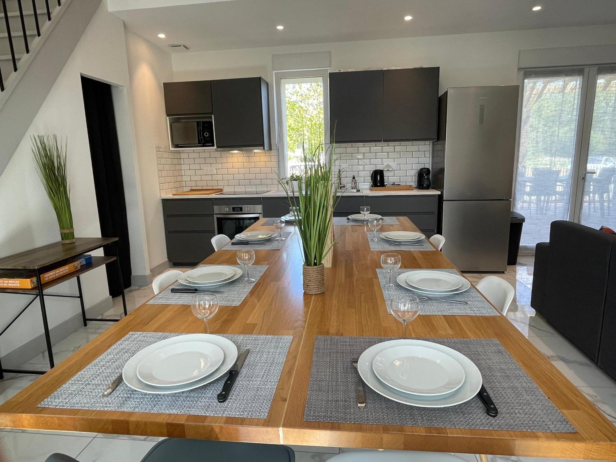 Holiday home Belle Maison Au Calme Avec Parking Bretteville-sur-Odon